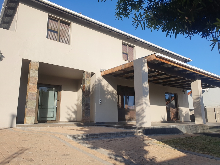 6 Bedroom Property for Sale in Milnerton Ridge Western Cape